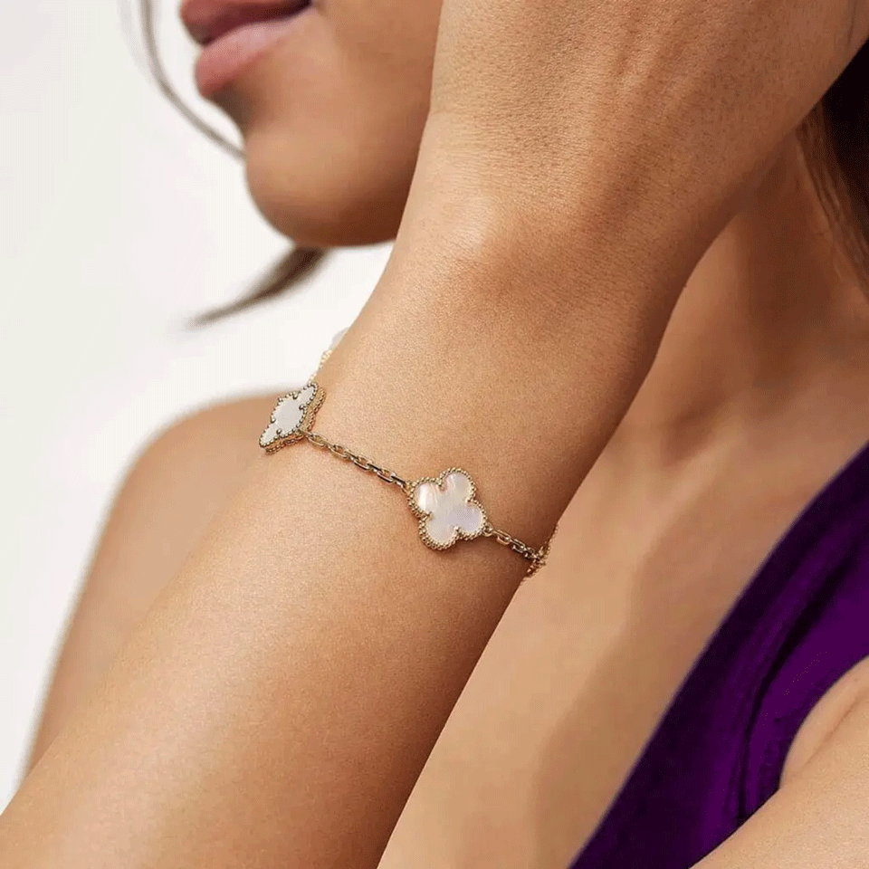 Bracelet chic - trèfle design – Image 4